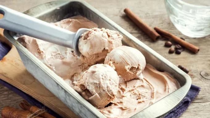 Gdzie kupić lody proteinowe? Sprawdź najlepsze oferty i smaki